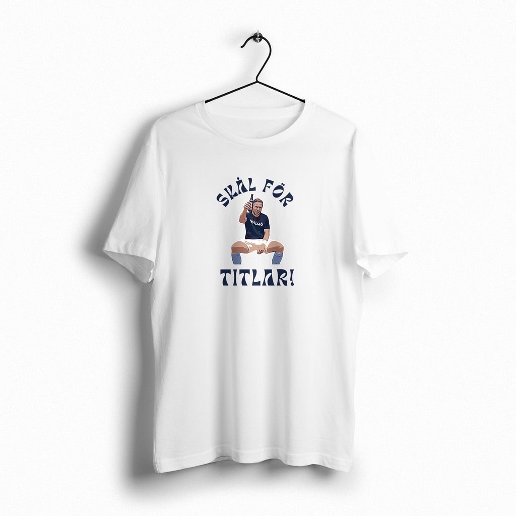 Skål för titlar T-Shirt